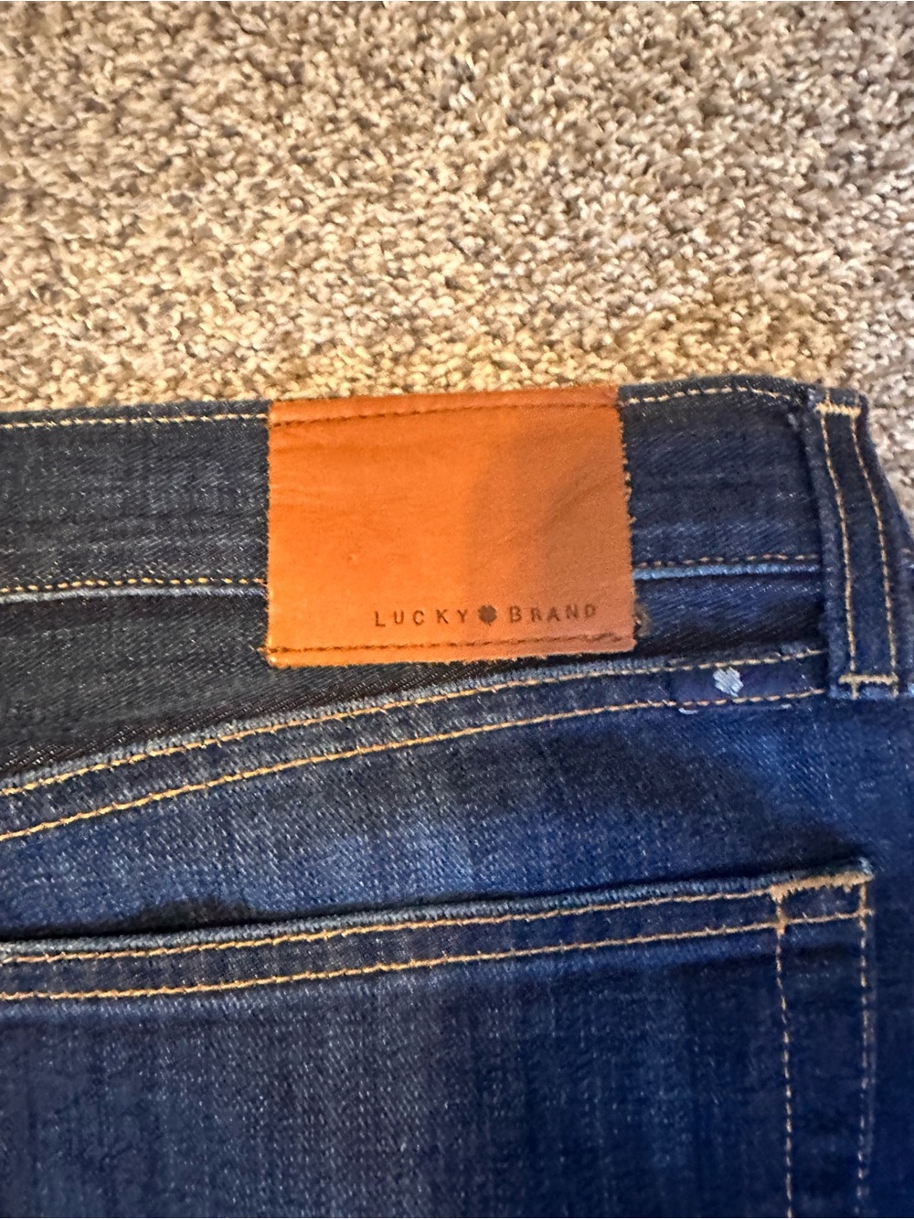 Lucky Brand Men's Indigo Straight Jeans - Picture 6 of 6